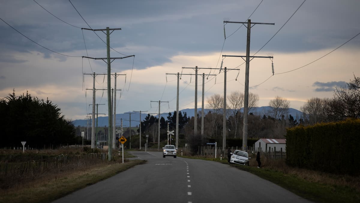 Timaru fatal crash: Member of public comes across a car crashed into a power pole with body inside