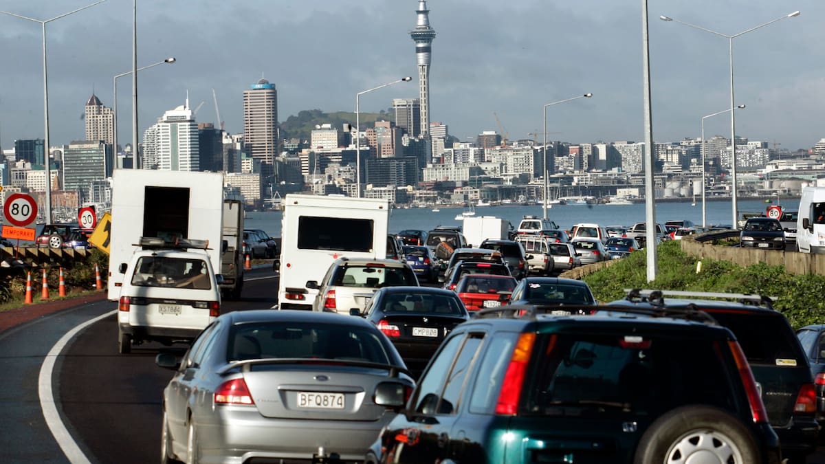 Christmas and New Year’s traffic: Warning for drivers as festive season starts