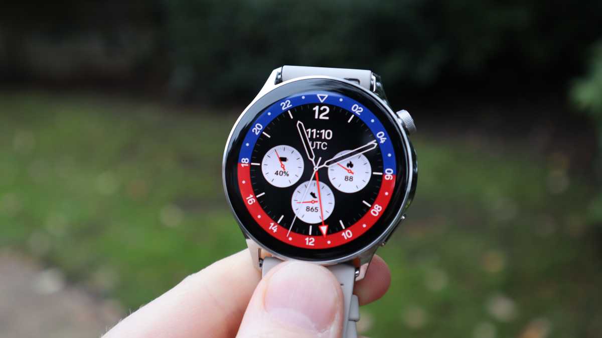 One of the many OnePlus Watch Lite watch faces