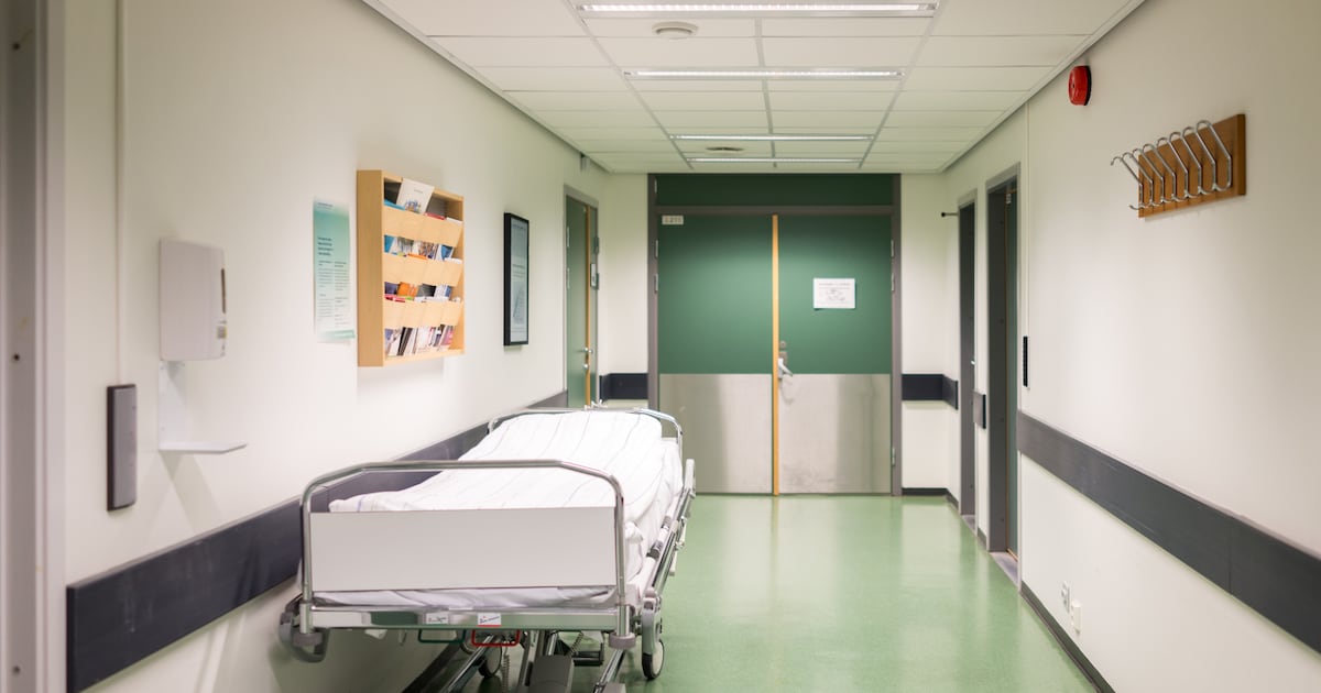 More than 1,000 people expected in hospital with peak projected for Christmas week – The Irish Times