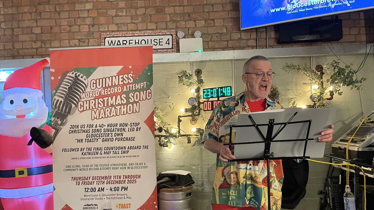 UK man sings Christmas carols for 42 hours in world record attempt