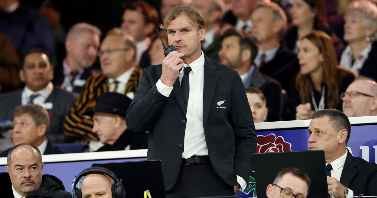 Coaching guru weighs in on Razor's delegation strategy