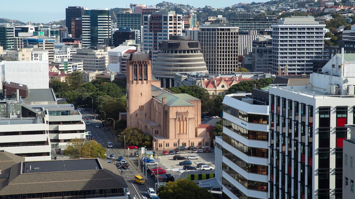 Public servants more left-leaning than private sector workers, new polling shows