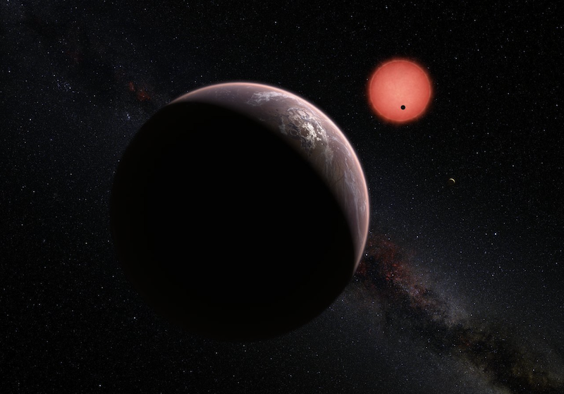 Methane atmosphere on TRAPPIST-1e: Rocky planet with clouds and distant small, red sun, with 2 other planets tiny with distance.