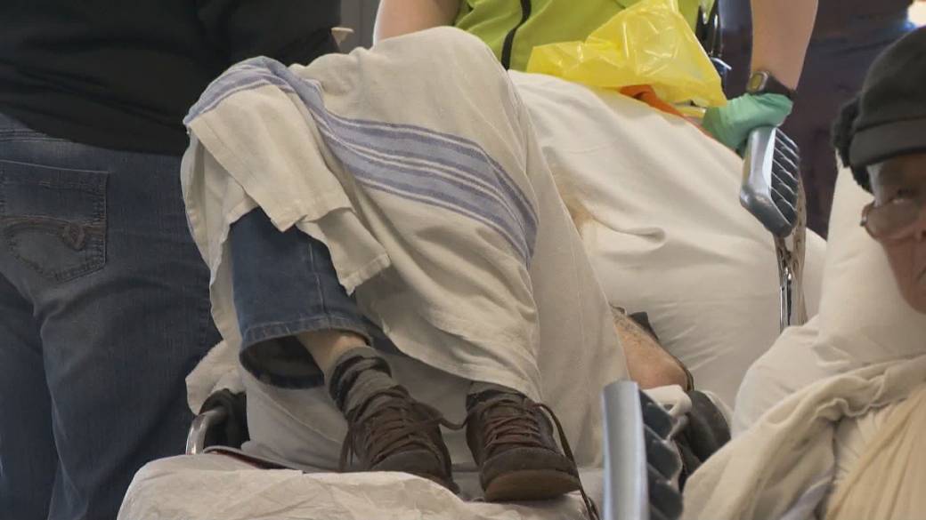 Click to play video: 'B.C. government moves to protect health care workers involved in involuntary mental health care'