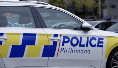 Crash blocks SH1 northbound near Tawa, drivers urged to avoid area