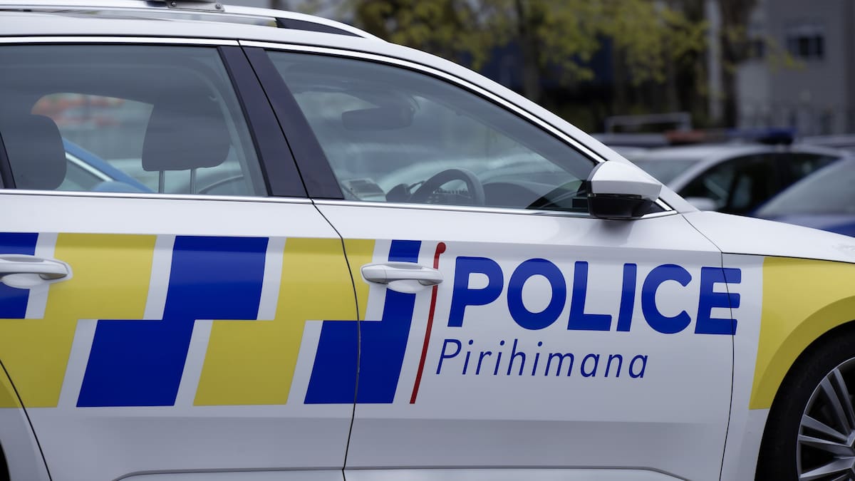 Crash blocks SH1 northbound near Tawa, drivers urged to avoid area