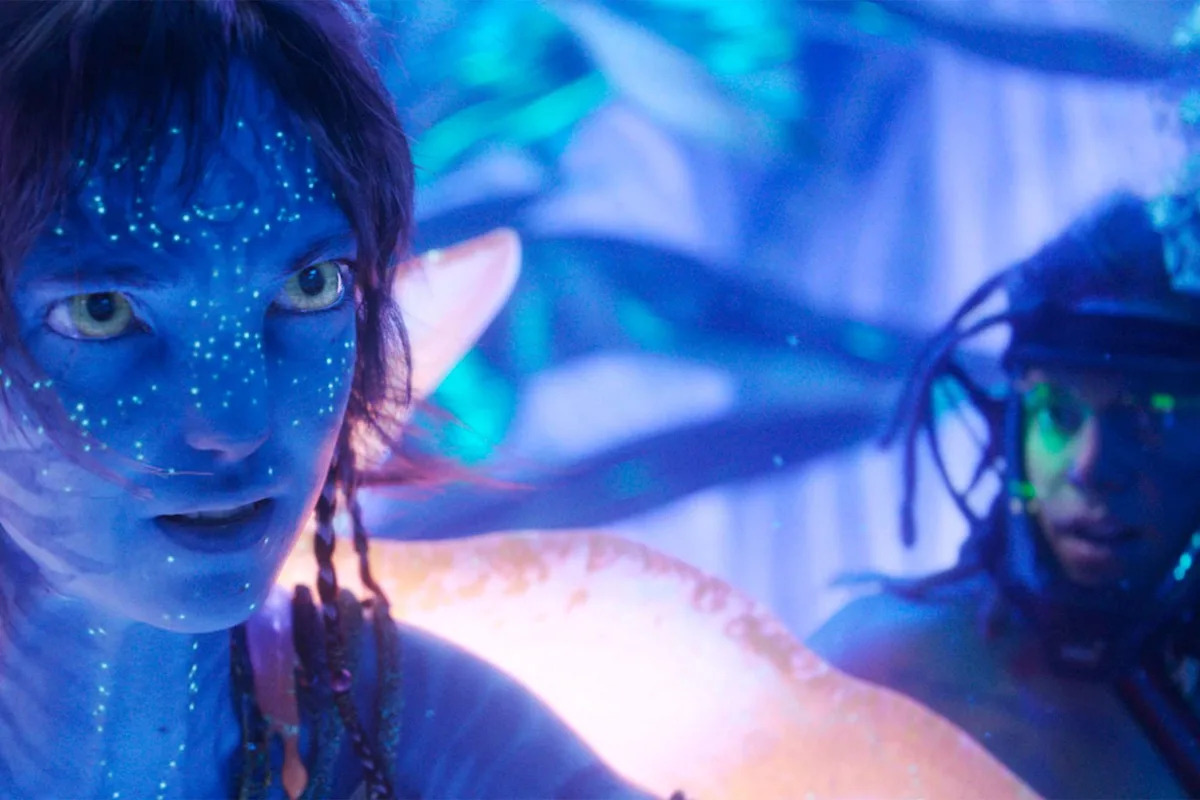 Sigourney Weaver addresses 'legitimate' concern over kissing scene with teen “Avatar ”costar