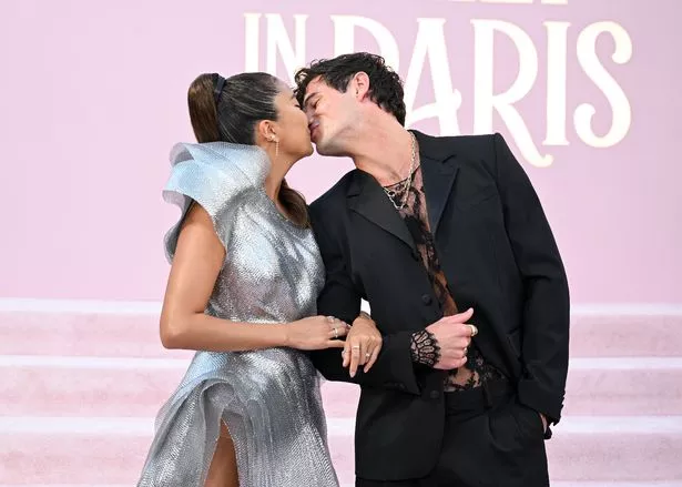 'Mindy's Surprise Romance With 'Alfie' Shakes Up 'Emily In Paris' 5, A Look At All Her On-Screen Romance 6