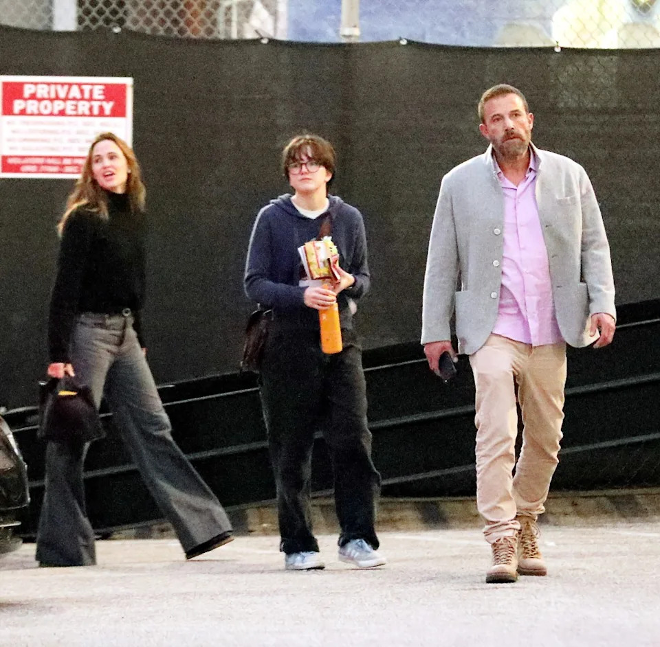 The sighting comes shortly after Garner was seen enjoying a family night at the theater with her ex-husband and child on Sunday. ROL/X17online;.com