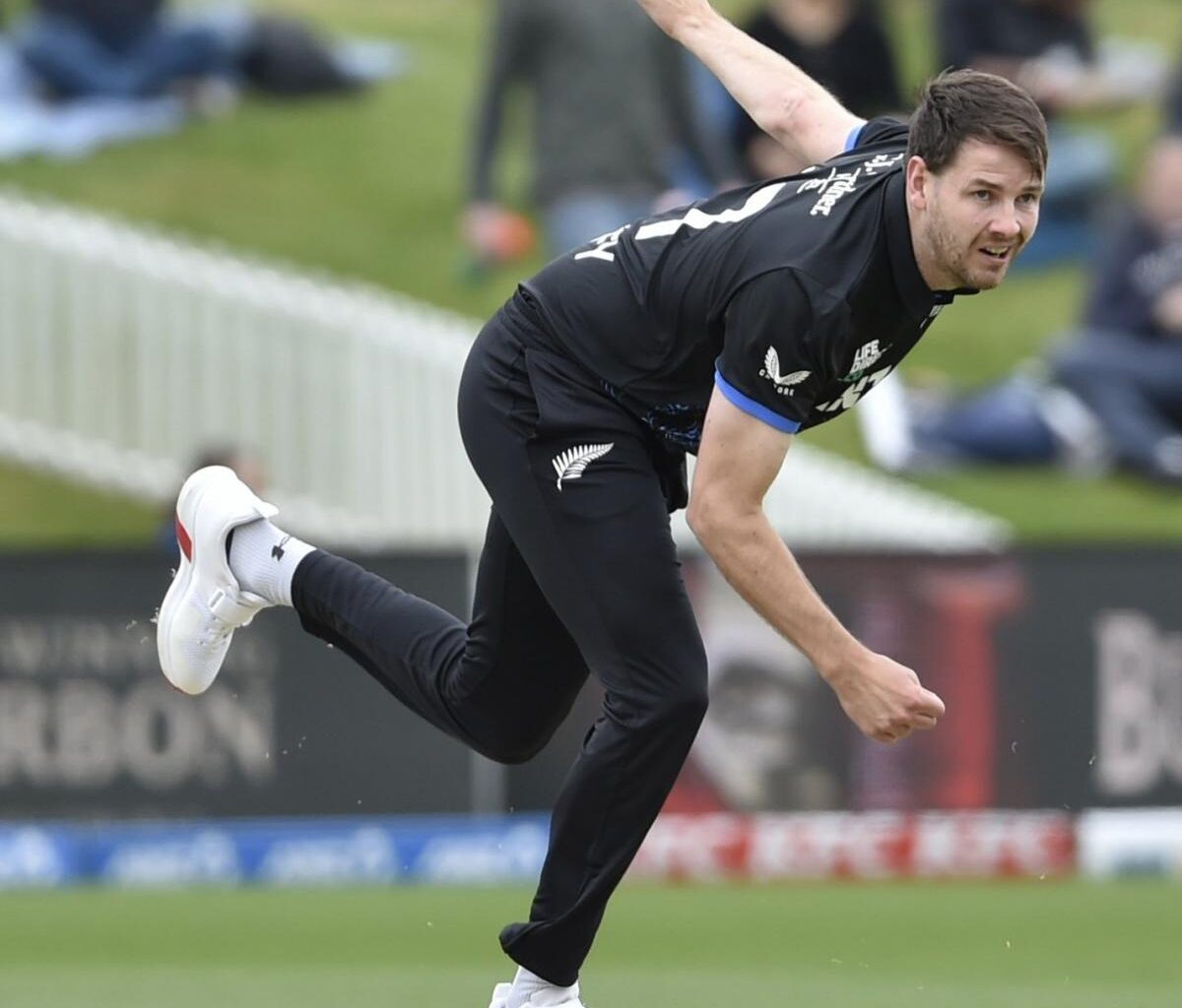 Duffy snapped up in IPL auction