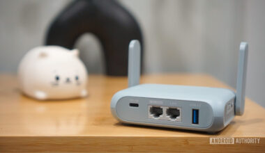 glinet beryl ax on table