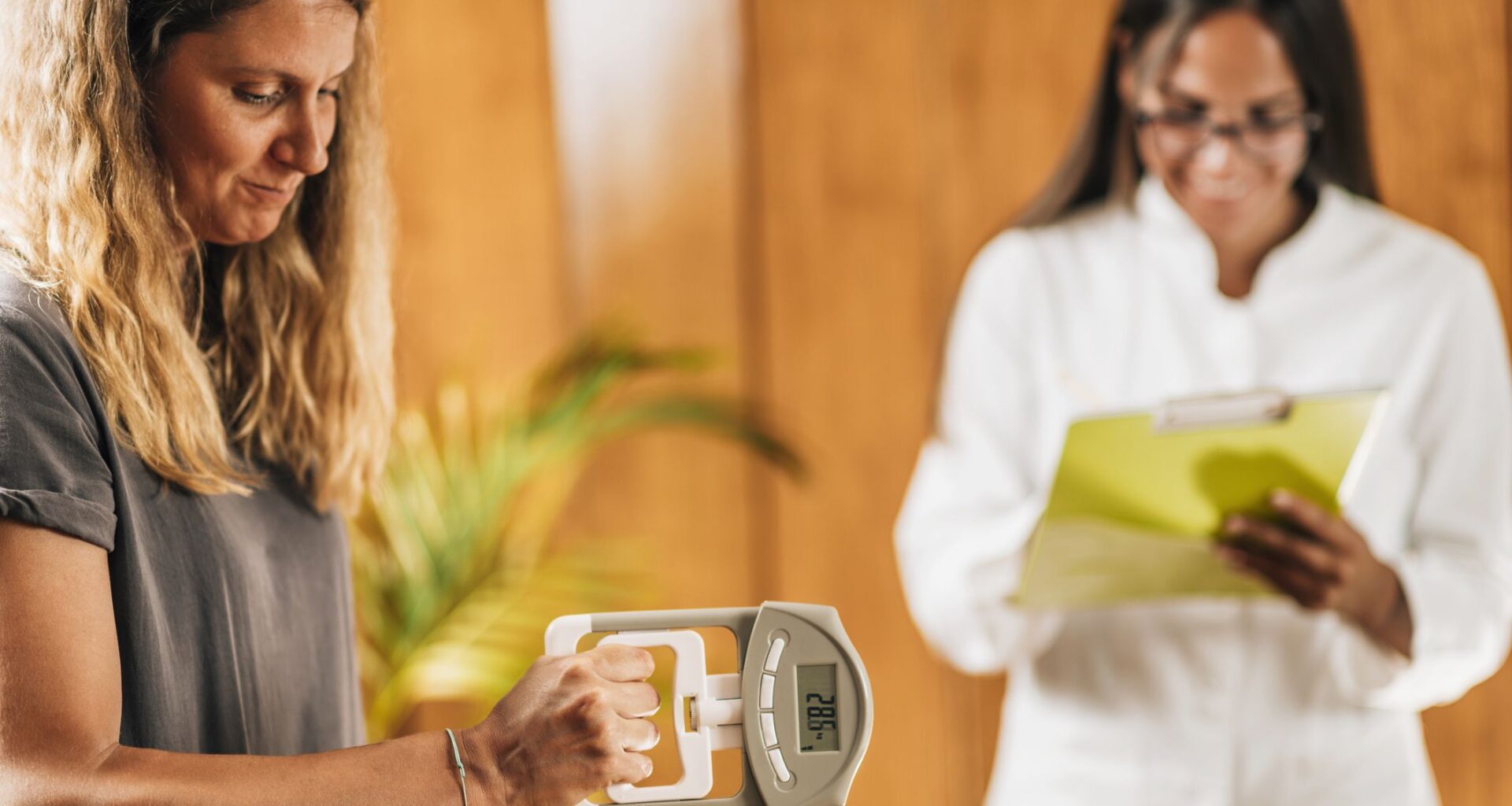 Here’s how strong your grip should be in each decade of your life