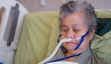 AECOPD Patients Benefit from Lower Flow Rate for Nasal Oxygen