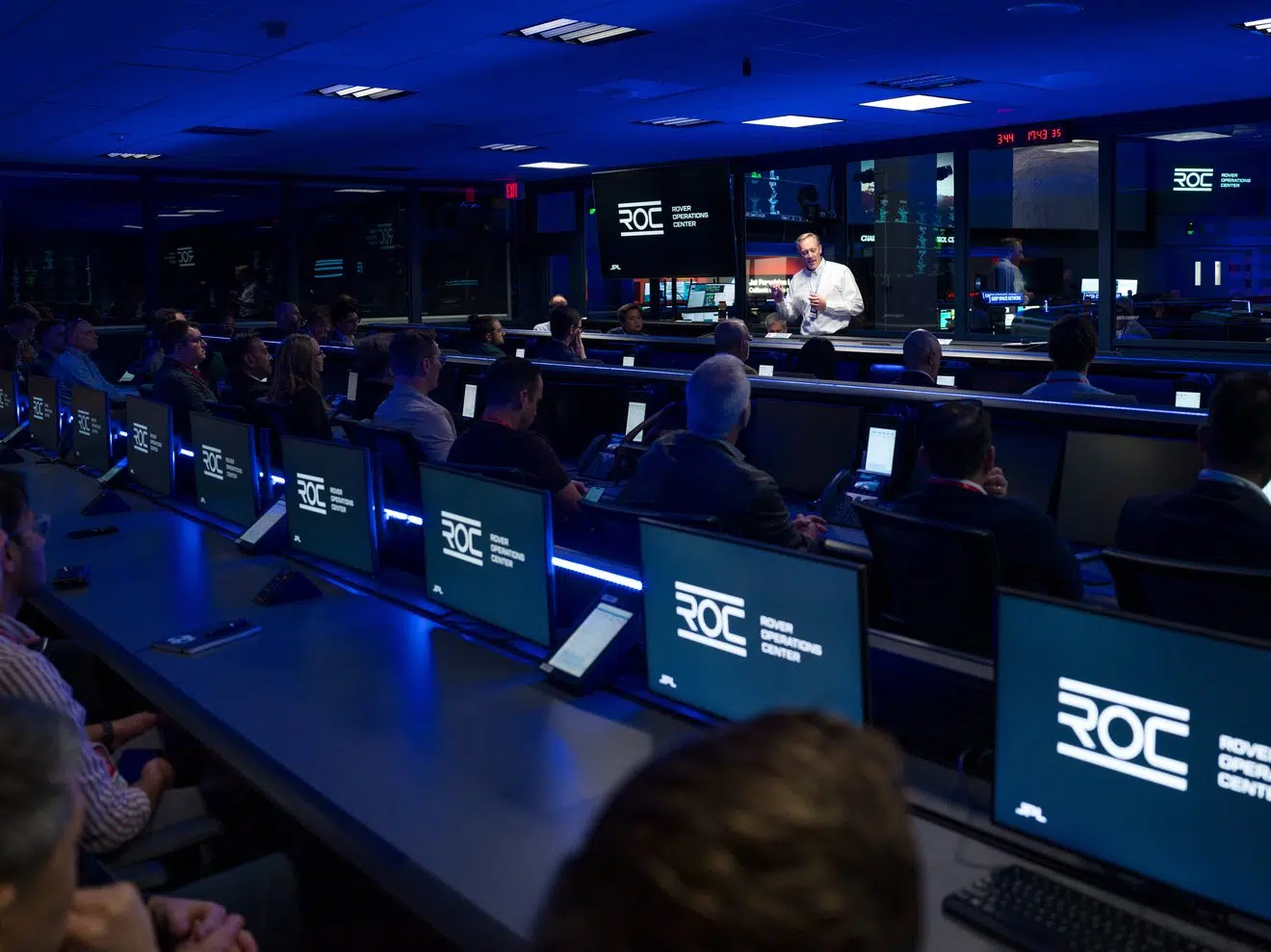 Michael Thelen of JPL’s Exploration Systems Office discusses the newly inaugurated Rover Operations Center in JPL’s historic Space Flight Operations Facility on Dec. 10.
 Credit: NASA/JPL-Caltech