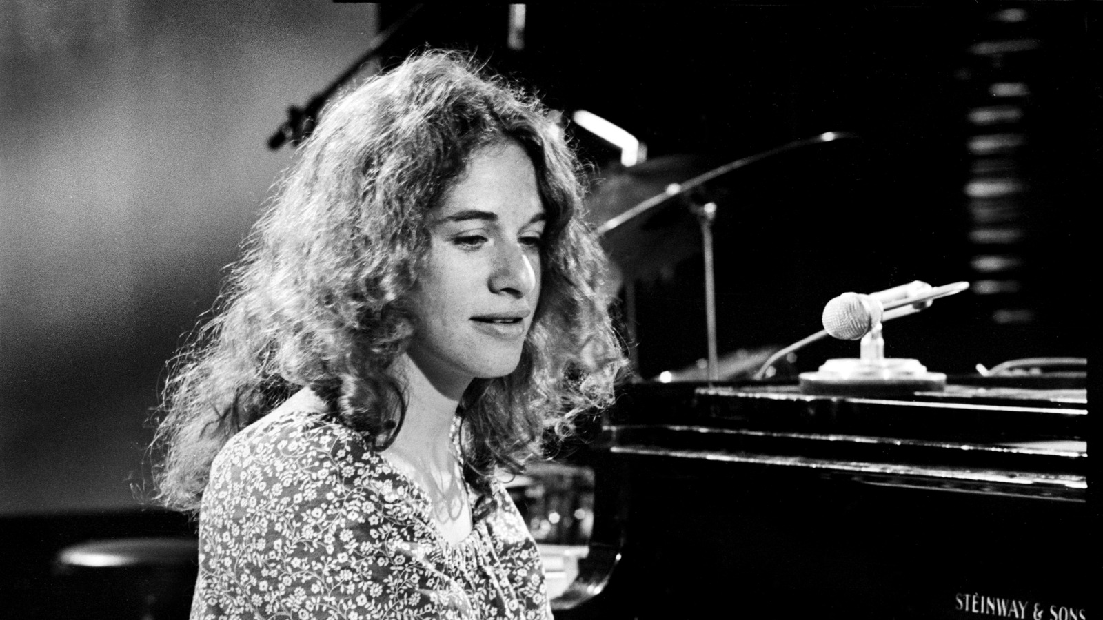 '70s Breakup Songs That Take Every Boomer Back To Their First Heartache