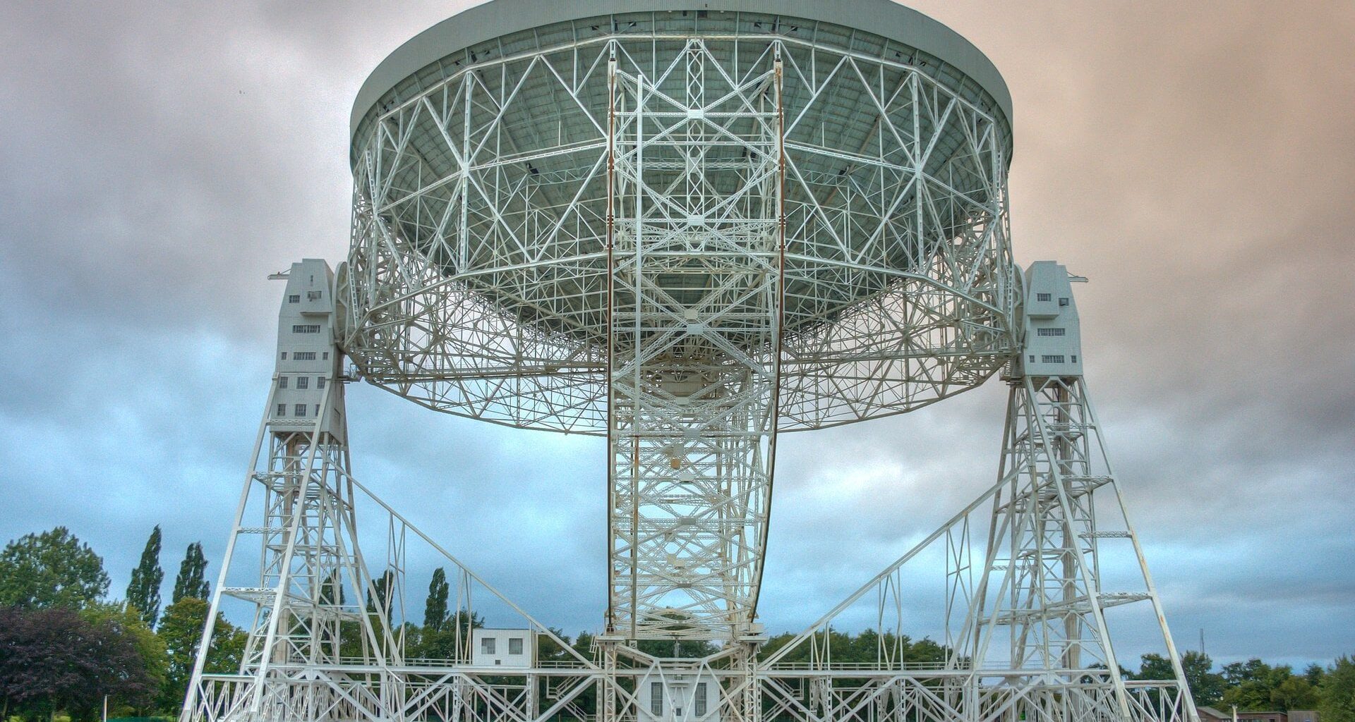 The Lovell Radio Telescope at Jodrell Bank Observatory, near Goostrey, Cheshire, England. Credit: Mike Peel; Jodrell Bank Centre for Astrophysics, University of Manchester