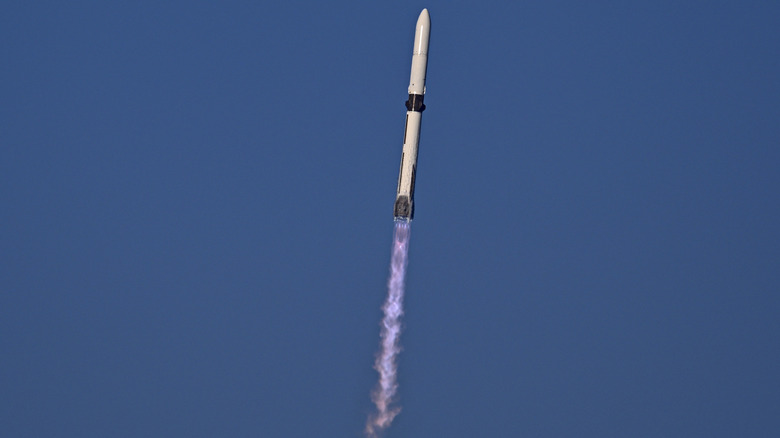 Blue Origin New Glenn rocket launch, November 13, 2025