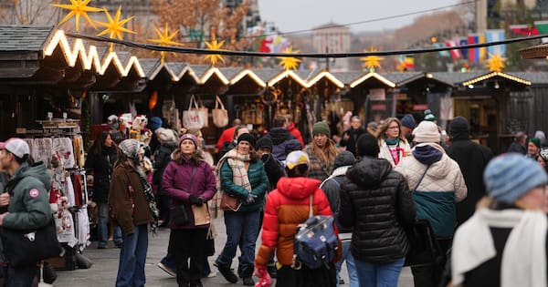 Resilient American consumers drive strongest GDP expansion in 2 years