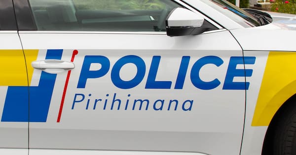 One seriously injured in SH2 crash near Petone, northbound lane shut