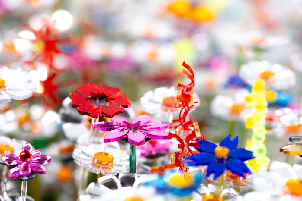 Reflecting Diverseness by studio mo man tai