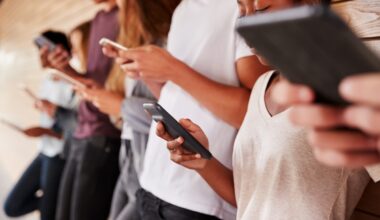 Cellphone blackout: CMCSS students don’t like new policy ‘even if it benefits them’