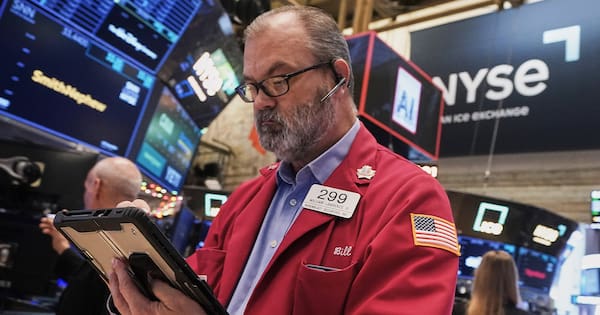 Tumbling tech stocks drag Wall Street to its worst day in 3 weeks