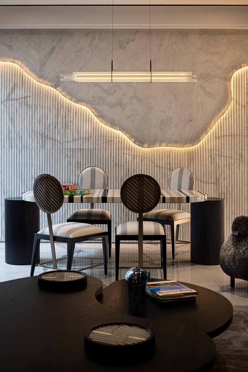 urbanscape architects materializes feeling of home in civil line residence, new delhi