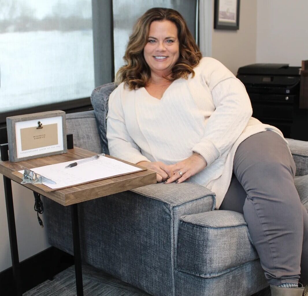 Therapist brings counseling to the farm near Mount Vernon - Mitchell Republic