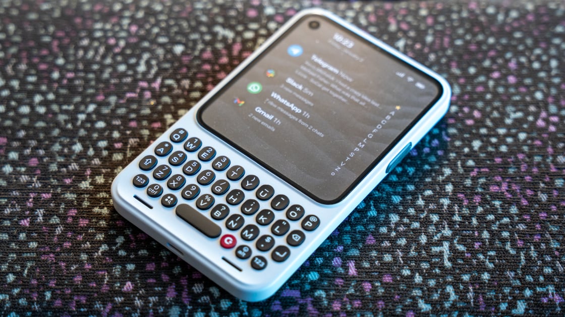 The Clicks Communicator Phone Took Me Back to the BlackBerry Era
