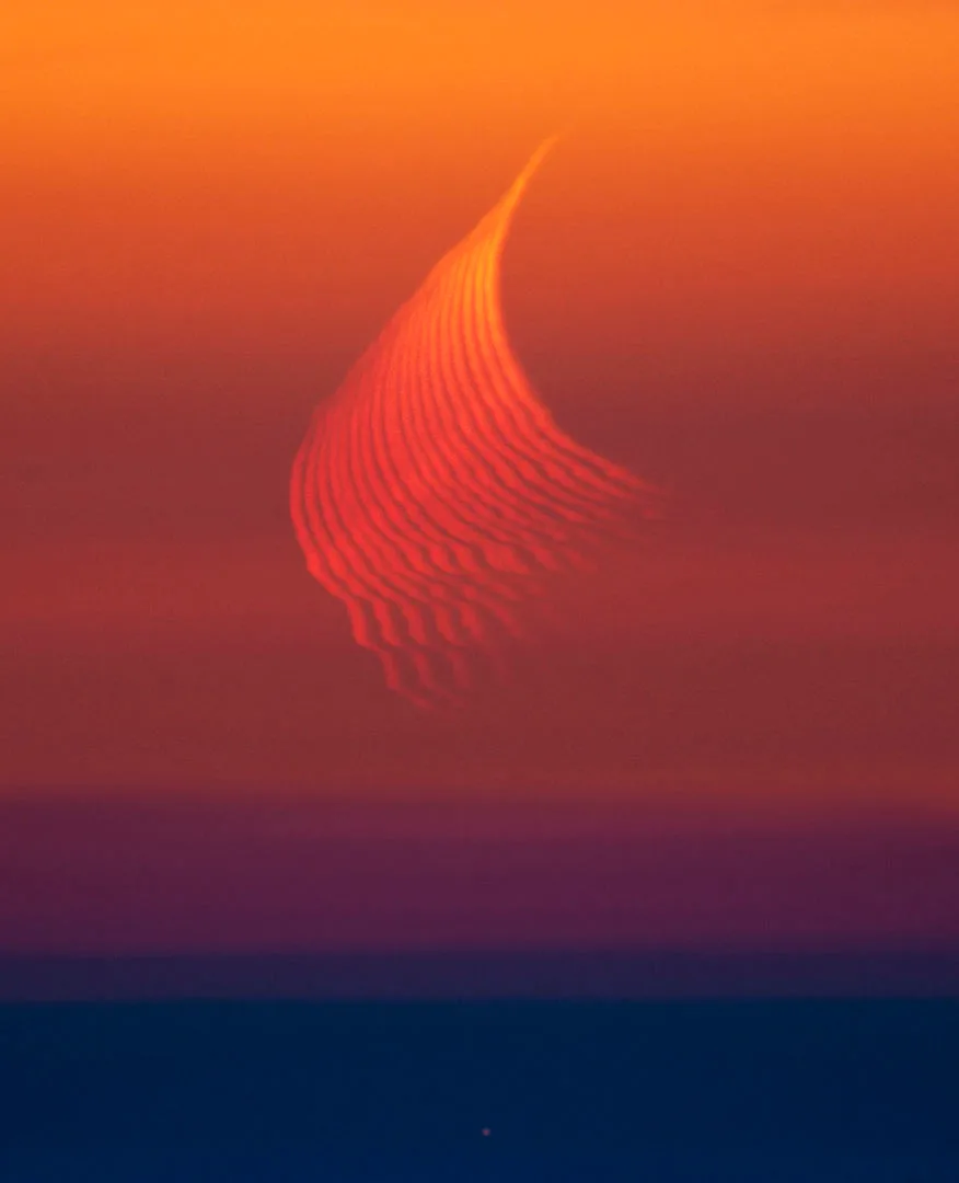 The Trace of Refraction © Marcella Giulia Pace (Italy). Winner, Our Moon. Equipment: Nikon D7100 camera, 600 mm f/6.3. Equipment: Contrada Sant’Ippolito, Modica, Sicily, Italy, 7 April 2024