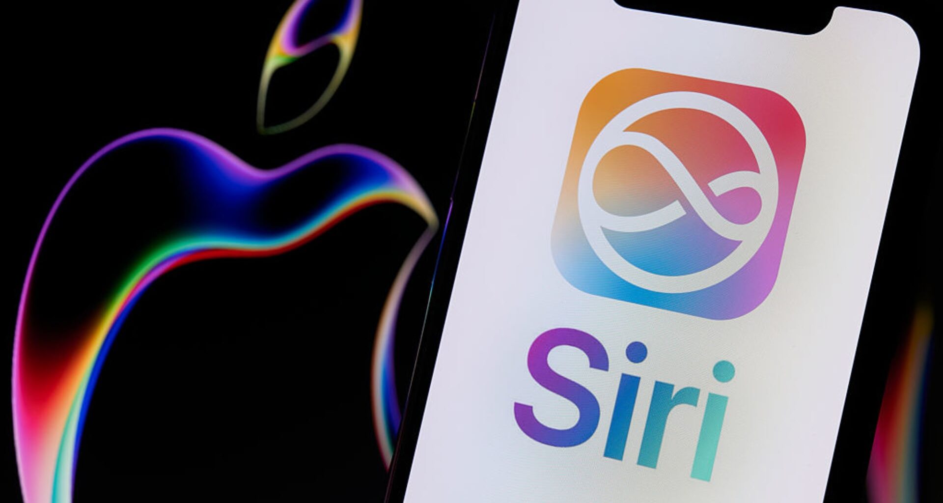 Apple and Google are teaming up on AI. What it means for both stocks