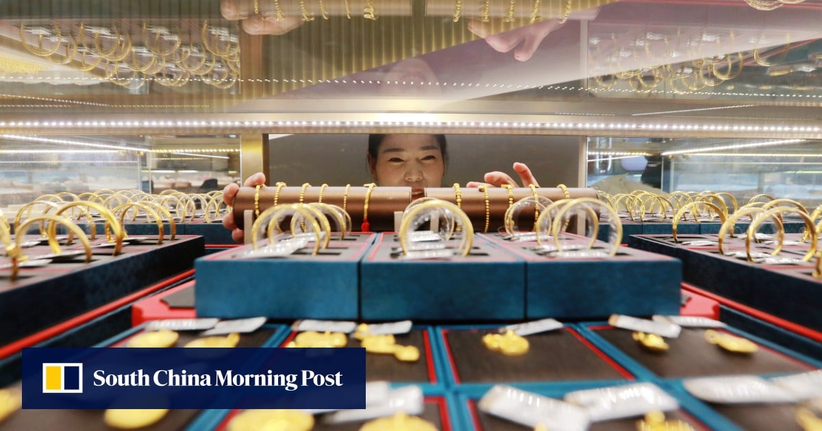 China’s rich cut high-end spending by 5% as economic confidence hits 14-year low