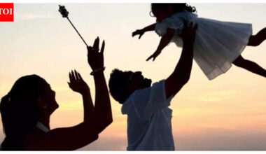 Alia Bhatt shares glimpse of New Year getaway with Ranbir Kapoor and daughter Raha - PIC |