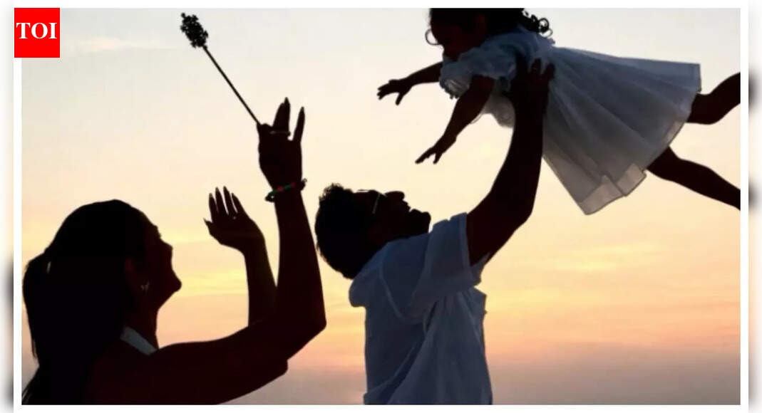 Alia Bhatt shares glimpse of New Year getaway with Ranbir Kapoor and daughter Raha - PIC |