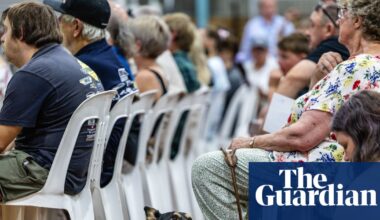 ‘Pack what’s precious’: Victorians bracing for catastrophic fire danger hunker down with caravans, kelpies and litres of water | Victoria