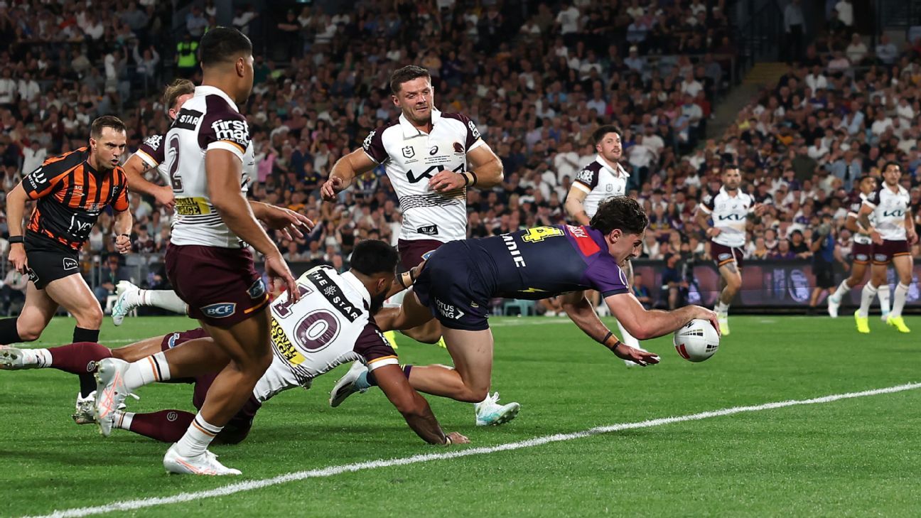 Star NRL duo defect in major blow for Melbourne