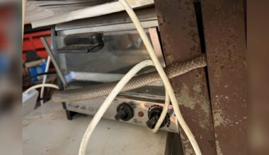 Woman Finds Someone Dangerous Wrapped Around Toaster And Makes Unexpected Choice