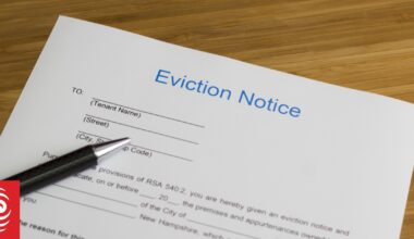 Auckland tenant kicked out of apartment after balcony escape and police callouts