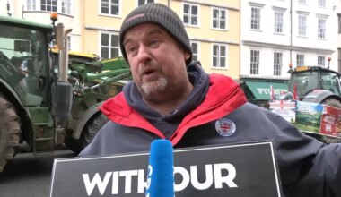 Inheritance tax protest: Labour accused of 'absolutely crucifying' British farming as tractors descend on Oxford