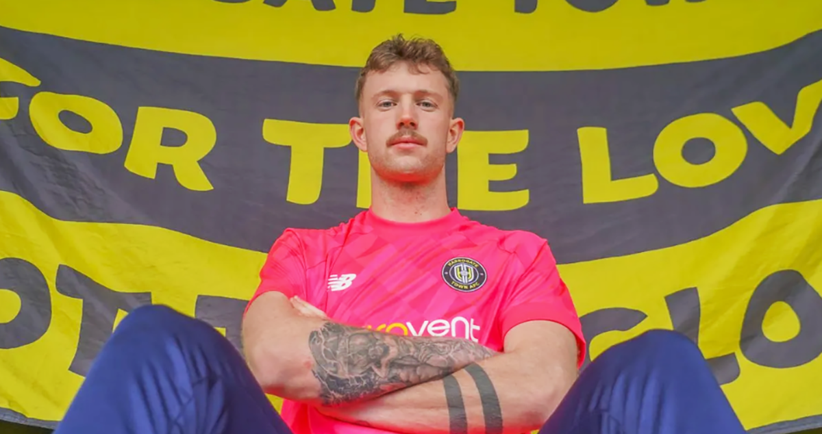 New Zealand goalkeeper Henry Gray joins English League Two side on loan