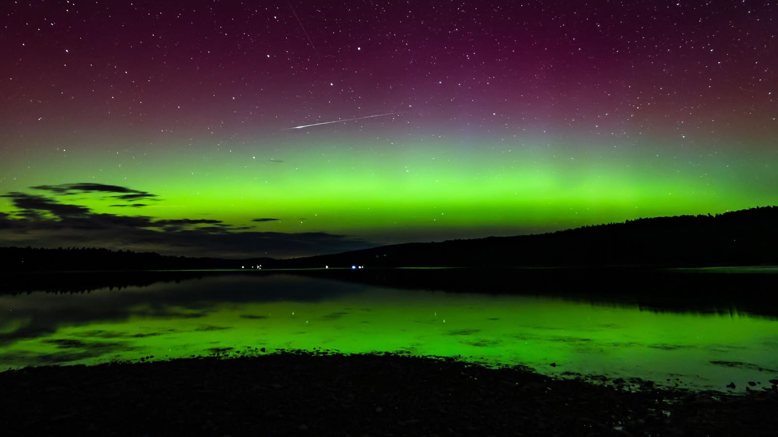 15 States May See Aurora Friday And Saturday