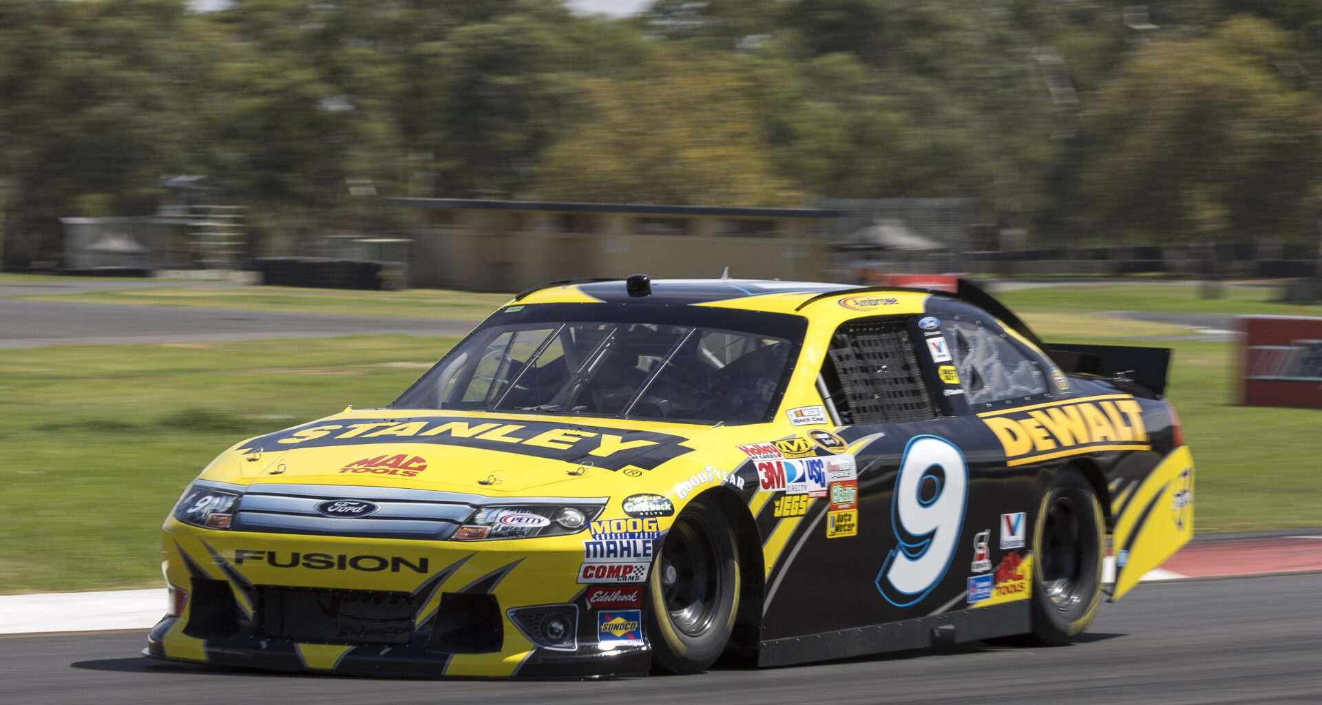 NASCAR news: Tabitha Ambrose to drive father's race-winning NASCAR