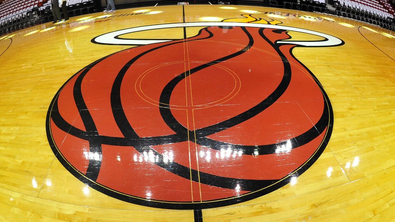 Ex-Heat employee gets 3 years for selling stolen memorabilia