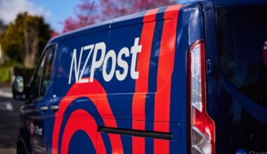 NZ Post cuts services, raising fears for offline older Kiwis – The Front Page