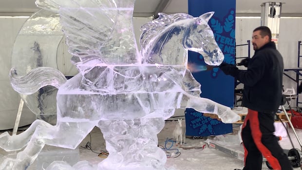 Kanien'kehá:ka ice carver remembered at this year’s Winterlude