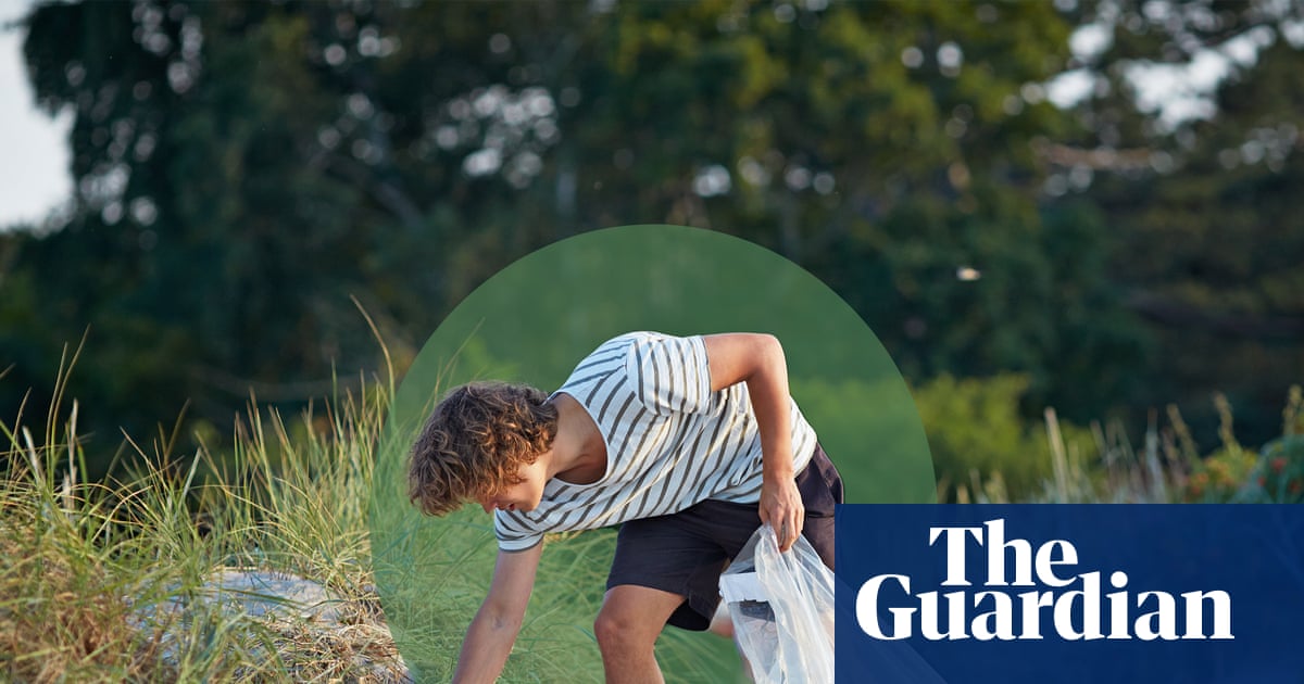 Plastic patrol: the citizen scientists tackling litter in Australian waterways | Environment