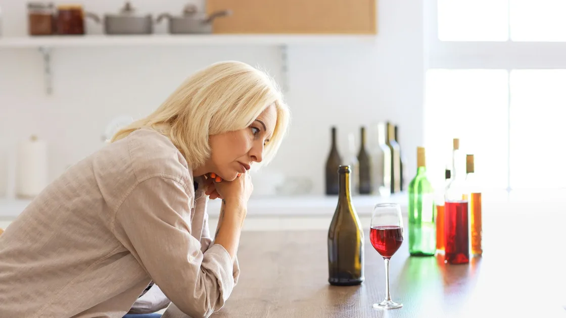 Women and alcohol risks in midlife