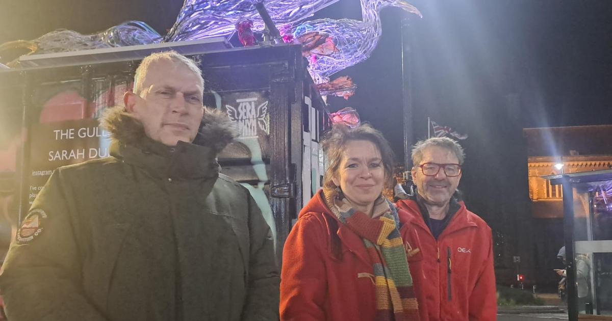 'The Gulls' on The Worcester Plinth arrive in Worcester