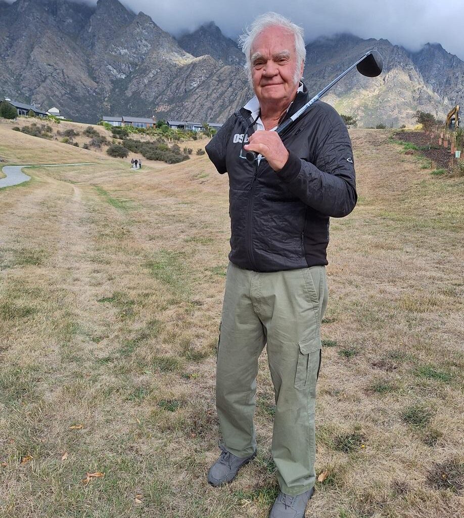 Queenstown's one-armed golfer dies aged 76